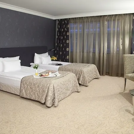 Szálloda Rosslyn Thracia 4*