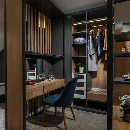 Rosslyn Thracia Szálloda 4*